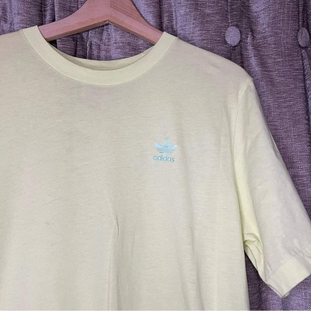 Adidas Men’s Trefoil Essentials Yellow Tint Short Sleeve T Shirt Size Small